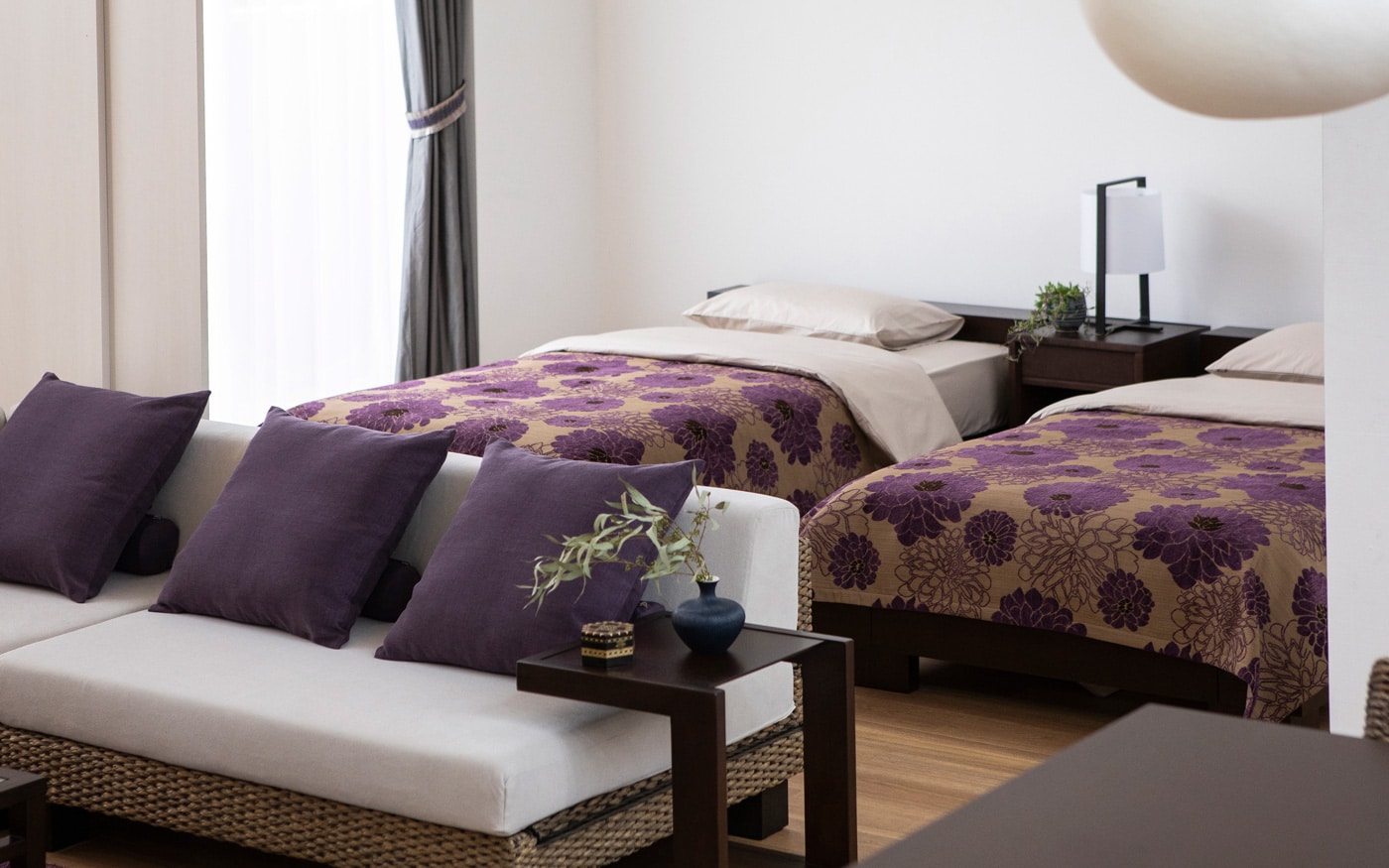 No 141 一人暮らし 1ldk Ld12畳 8畳 広い部屋で贅沢に過ごす一人暮らし A Flat その暮らしに アジアの風を 目黒通り 新宿 大阪梅田 グランフロント北館